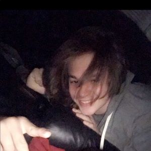 Meet your Posher, Logan